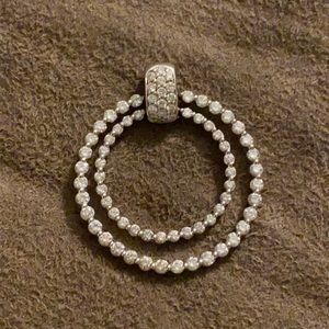 18k white gold pendant diamond stones